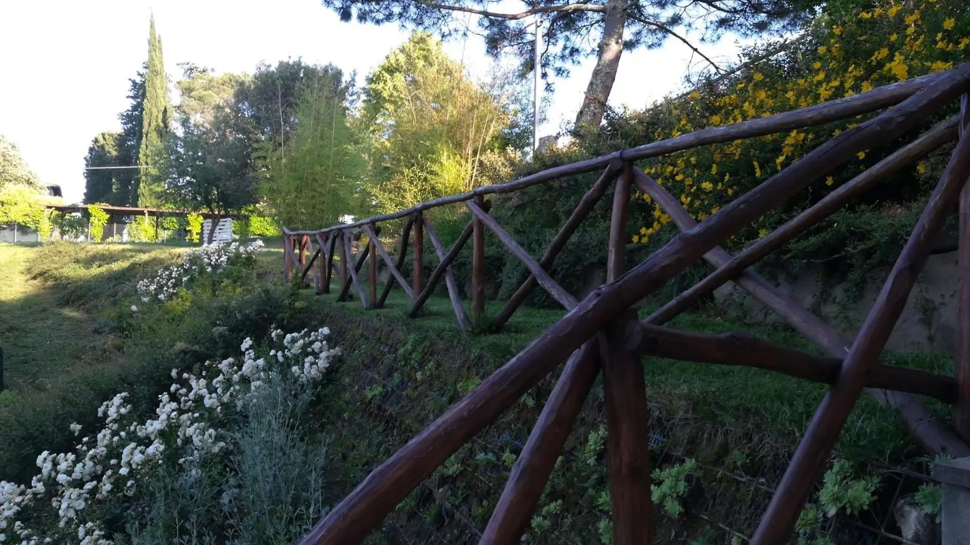 Flache Linde Terranuova Bracciolini 0*,  Ιταλία